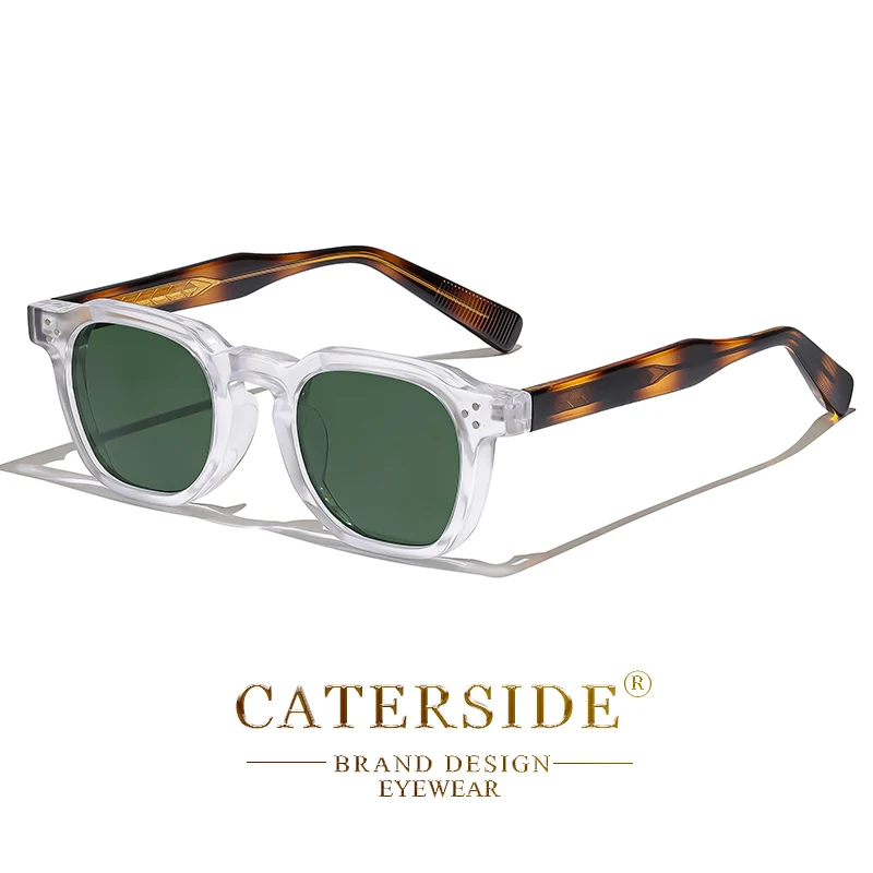 C05 White Green
