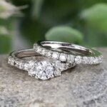 Huitan  New Trendy Set Rings Women Luxury Paved Dazzling Crystal Cubic Zirconia Fashion Wedding Engagement Bridal Jewelry - Image 2